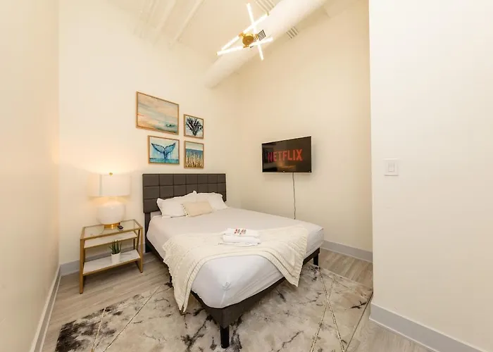 Luxury 6br Prime South Loop Perfect Location For Families Or Groups Near Soldier Field, Museum Campus & Mccormick Place Chicago
