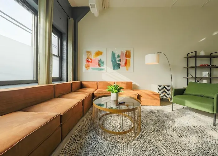 Luxury 6br Prime South Loop Perfect Location For Families Or Groups Near Soldier Field, Museum Campus & Mccormick Place Apartment *